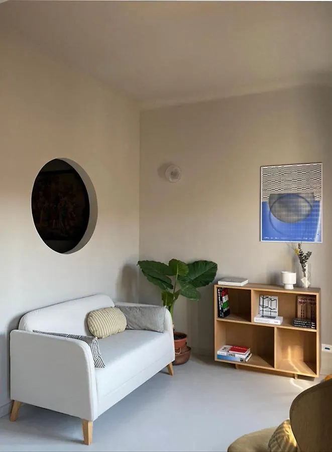 Bilocale Di Design Con Vista In Crocetta Quadronno Apartment Milan